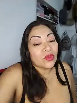 Snapshot of Khatty_Sex chatting on 06.11.26 Khatty Sex online show from 06.11.26