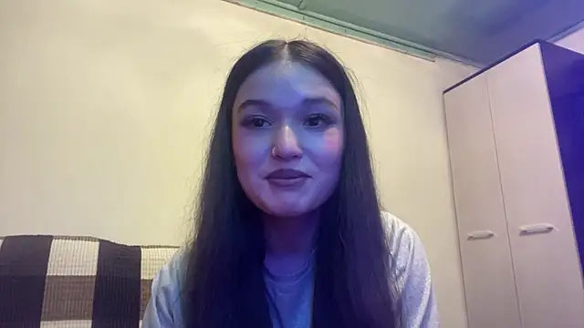 Snapshot of LisetteParajon chatting on 05.27.26 LisetteParajon online show from 05.27.26