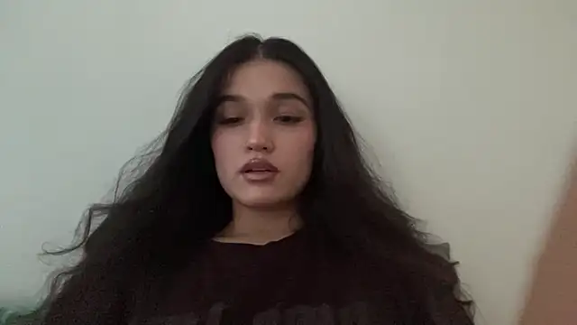 LisetteParajon online show from 06.05.26