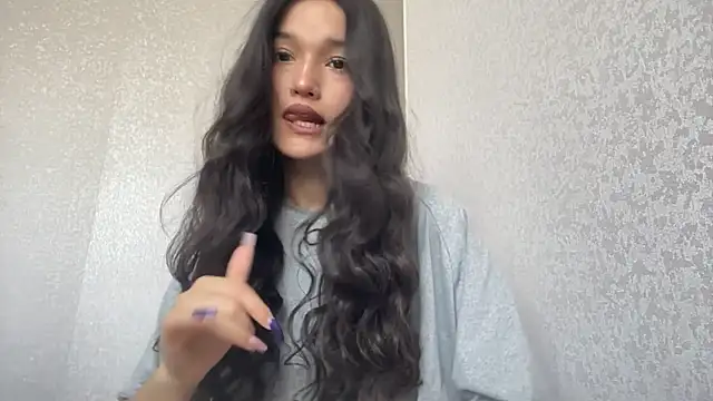 LisetteParajon online show from 06.12.26