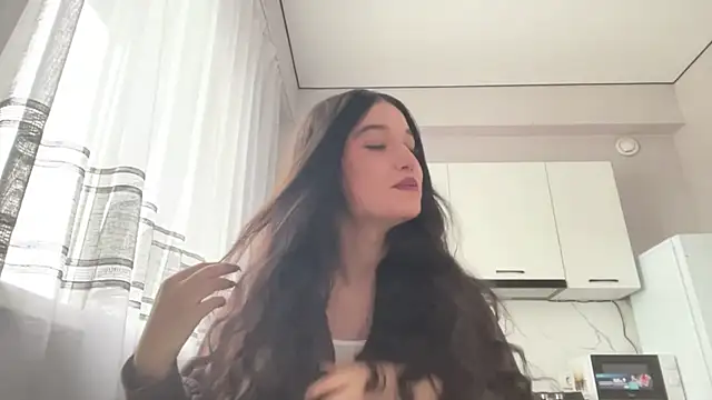 LisetteParajon online show from 07.03.26