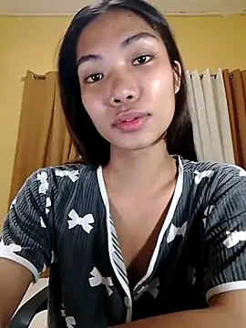 Snapshot of Itsbabytira chatting on 07.14.26 Itsbabytira online show from 07.14.26