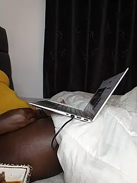 melaninglasskin online show from 06.05.26