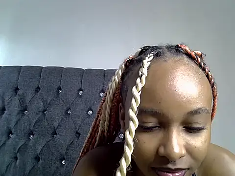 cocolaurah online show from 06.22.26