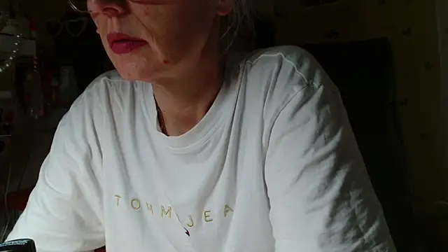 KathleenEdwards online show from 07.12.26
