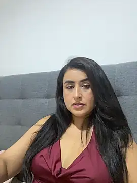 Snapshot of MADAMELUNAXXX chatting on 06.13.26 MADAMELUNAXXX online show from 06.13.26
