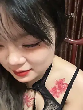 Snapshot of mgvivi chatting on 05.31.26 mgvivi online show from 05.31.26