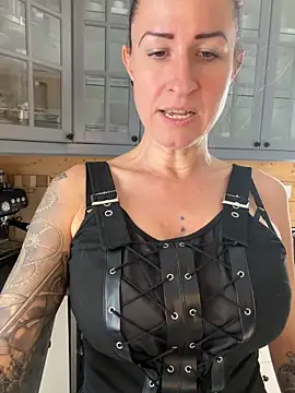 GermanMilfJasmin online show from 06.10.26