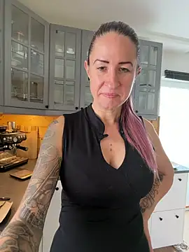 GermanMilfJasmin online show from 06.13.26