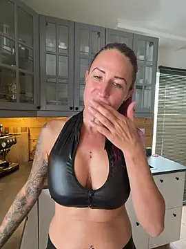 GermanMilfJasmin online show from 07.20.26