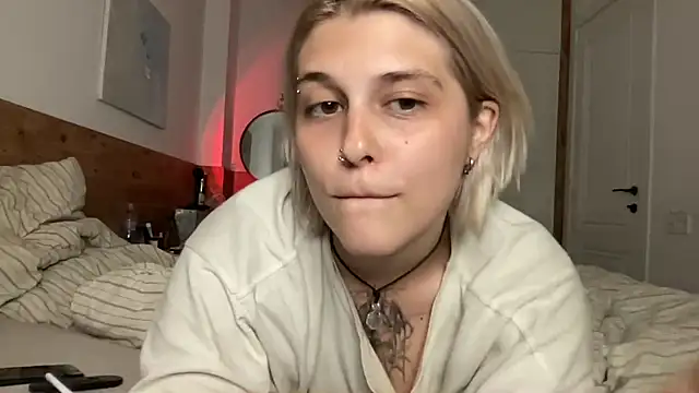 Ella Bloom online show from 06.23.26