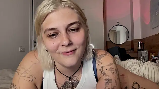 Ella Bloom online show from 07.16.26