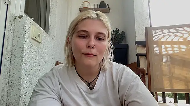 Ella Bloom online show from 07.28.26