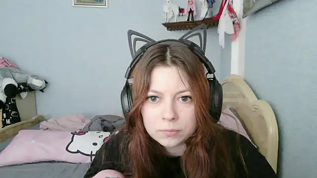 Snapshot of AlessiaViolet chatting on 06.30.26 AlessiaViolet online show from 06.30.26