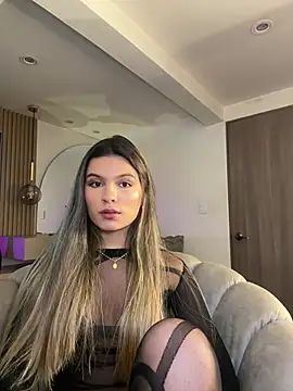 Snapshot of emilyvex chatting on 06.20.26 emilyvex online show from 06.20.26