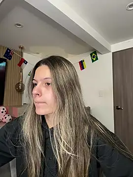 Snapshot of emilyvex chatting on 06.23.26 emilyvex online show from 06.23.26