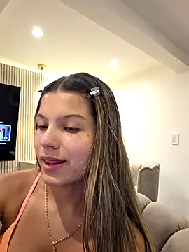 Snapshot of emilyvex chatting on 08.04.26 emilyvex online show from 08.04.26