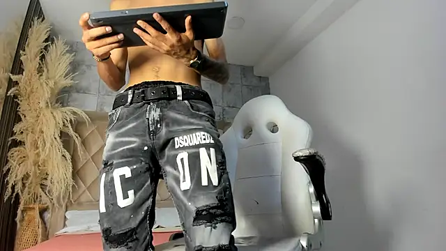 LucasJhonson  online show from 06.09.26