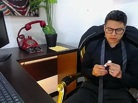 AquilesTaylor online show from 07.20.26