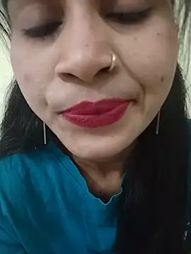 Naughty Kiara  online show from 05.31.26