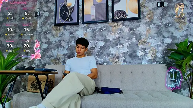Maximiliano Young online show from 06.15.26