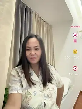 Snapshot of yinghua2026 chatting on 06.01.26 yinghua2026 online show from 06.01.26