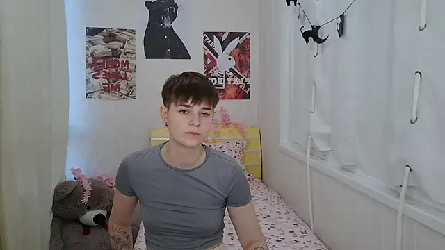 EmyHills online show from 06.21.26
