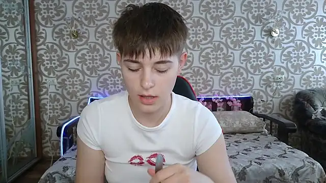 EmyHills online show from 07.21.26