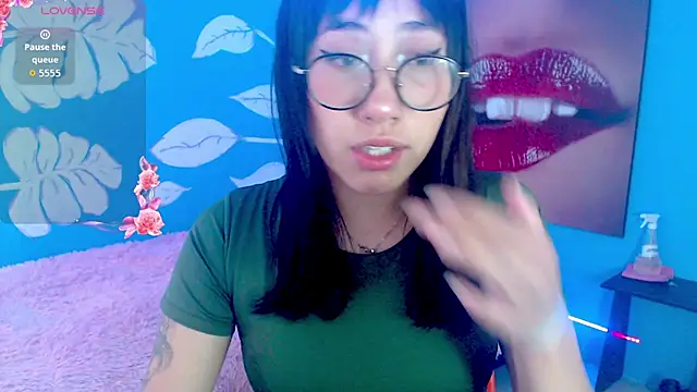 Snapshot of eli_doll chatting on 06.03.26 eli doll online show from 06.03.26