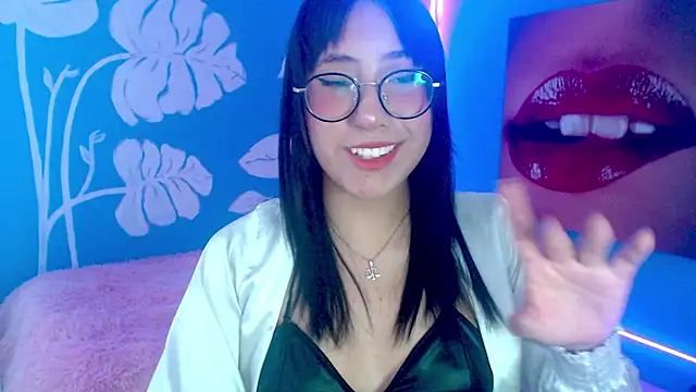 Snapshot of eli_doll chatting on 06.25.26 eli doll online show from 06.25.26