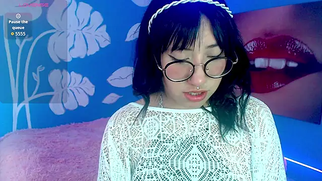 Snapshot of eli_doll chatting on 07.15.26 eli doll online show from 07.15.26