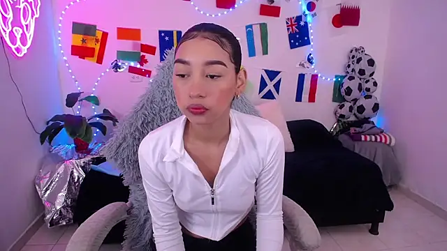 mia cute girl online show from 07.03.26