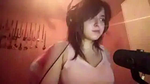 bunnyhoneylovehands online show from 06.10.26