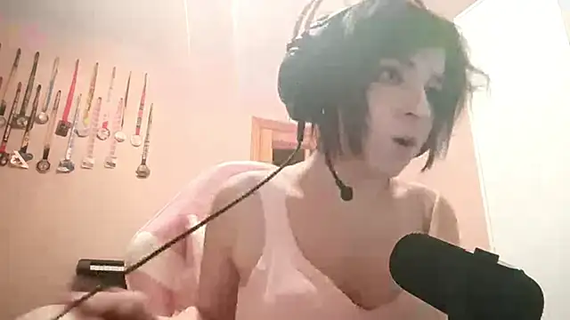 bunnyhoneylovehands online show from 06.18.26