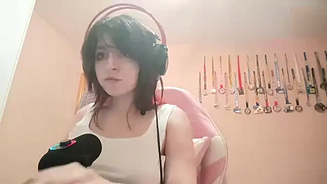 bunnyhoneylovehands online show from 06.26.26