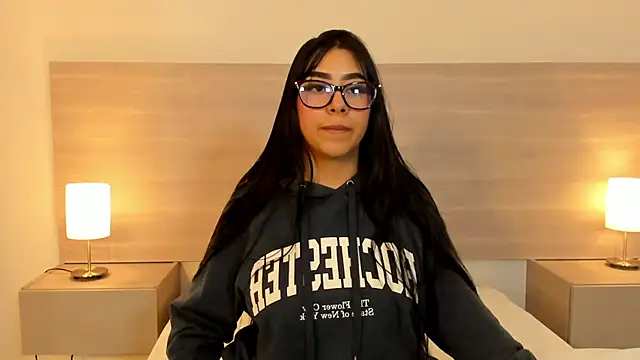 Maya Parker online show from 06.03.26