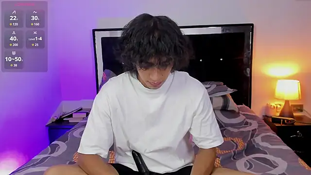 Snapshot of Shy_Mateo chatting on 06.05.26 Shy Mateo online show from 06.05.26