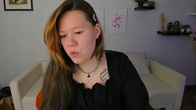 Snapshot of Nabi_Brown chatting on 05.31.26 Nabi Brown online show from 05.31.26