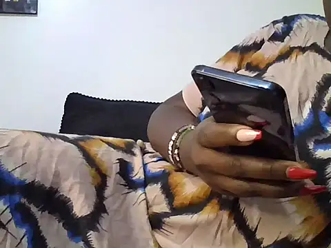 Snapshot of MISSMJ26 chatting on 06.18.26 MISSMJ26 online show from 06.18.26