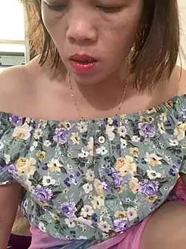 Emlyla online show from 06.12.26