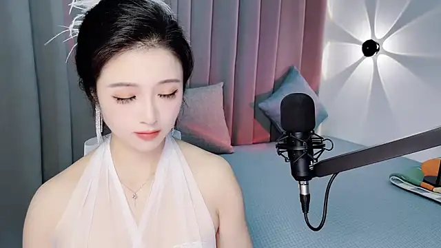 Momo-Wow online show from 06.23.26