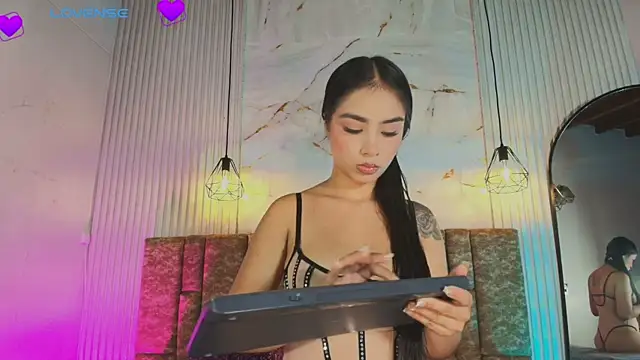 KENNIA SWEETIEE online show from 07.07.26