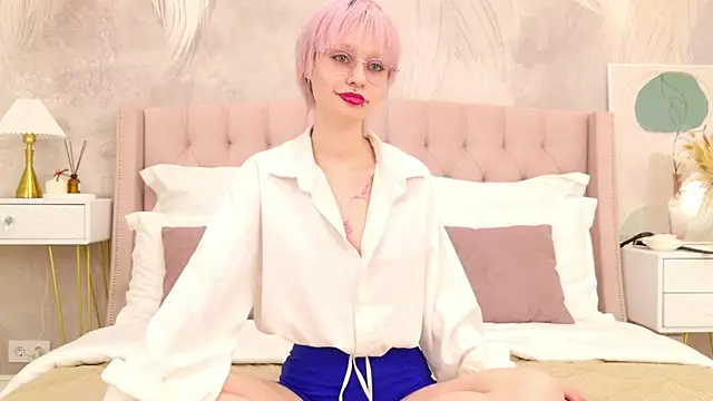 LauraDiazz online show from 07.05.26