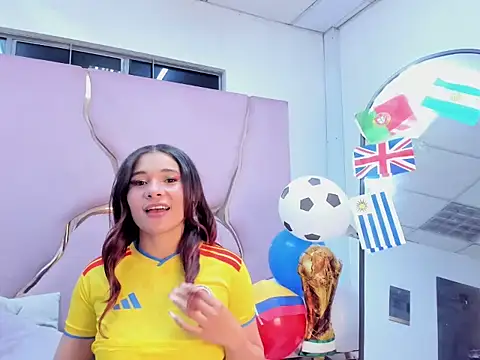 MiaCarterSS online show from 06.18.26