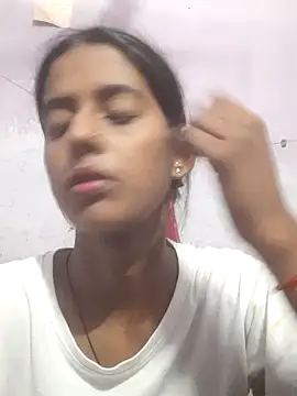 Snapshot of Saloni-Tyagi chatting on 06.26.26 Saloni-Tyagi online show from 06.26.26