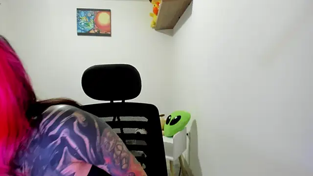 Nickidoll66  online show from 06.21.26