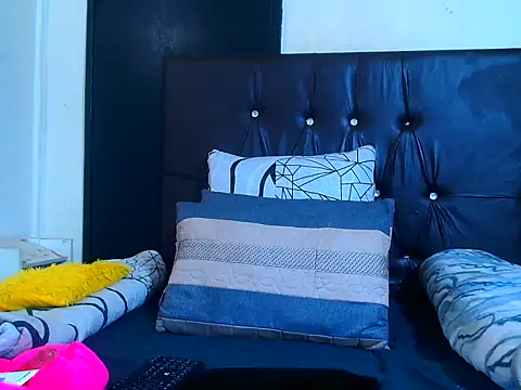 sexybitchh22 online show from 06.30.26