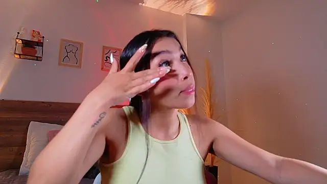  Emmakiss  online show from 07.02.26