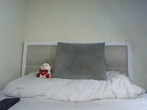 spicydele online show from 07.18.26