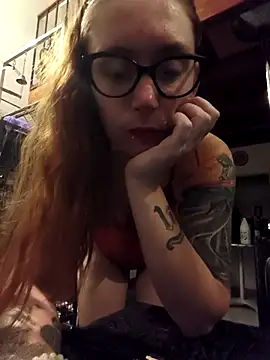 Snapshot of ladydivine14 chatting on 07.06.26 ladydivine14 online show from 07.06.26
